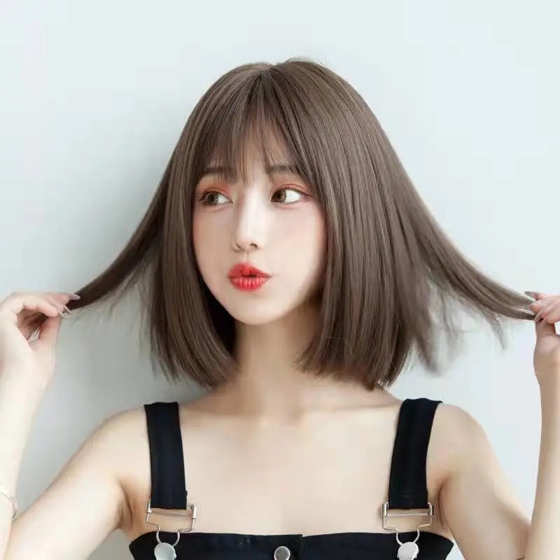 วิกผมสั้น ยาว​ 28 cm. มีหนังศีรษะ​ รุ่น​ UD เหมือนผมจริงมากๆ​​ ผมนิ่ม​ แถมเน็ต​คลุมผม