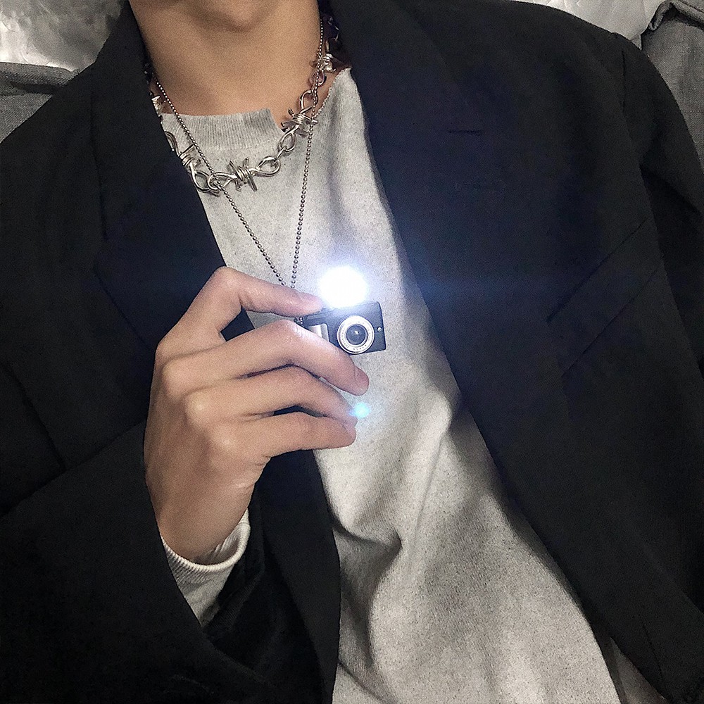 สร้อยคอ จี้รูปกล้องถ่ายรูป รูปโทรทัศน์ เปิดไฟได้ สำหรับผู้ชายและผู้หญิง