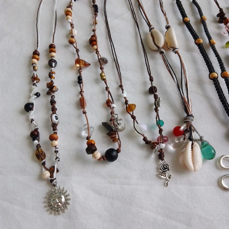 สร้อยคอ สร้อยถักเชือกเทียน handmade สร้อยแฟรี่ สร้อยฮิปปี้ สร้อยใส่ไปงานดนตรี