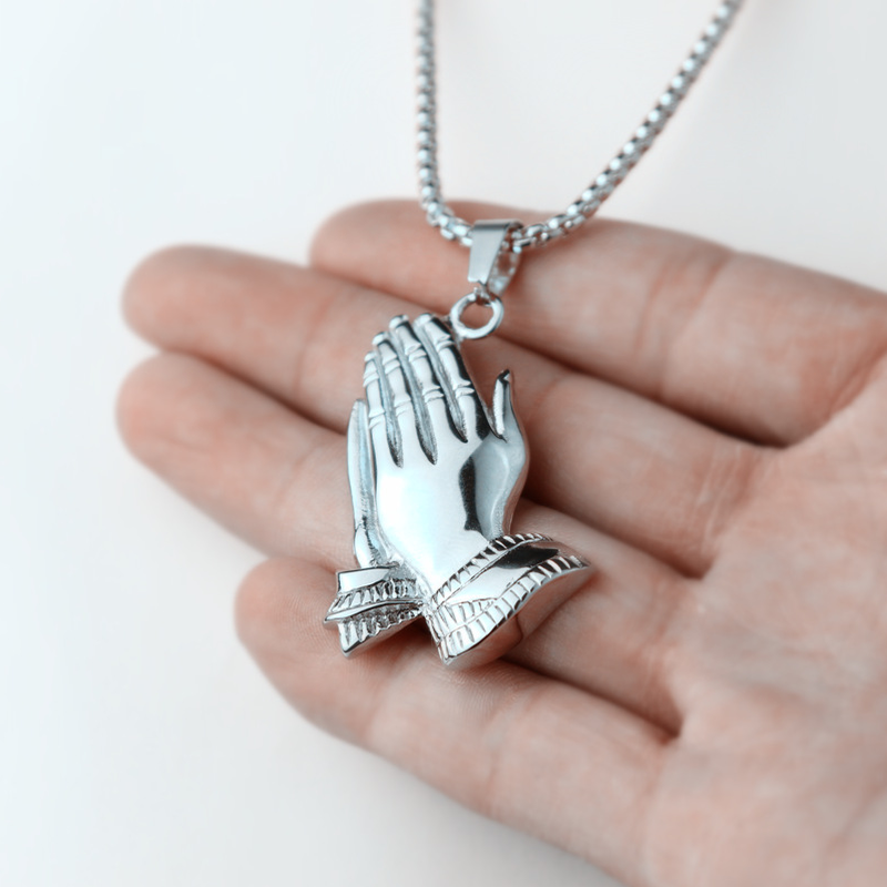 สร้อยคอแฟชั่นผู้ชายจี้ Hands Together Prayer สีทอง