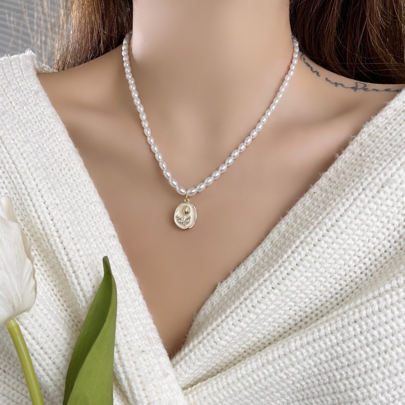 สร้อยคอโชคเกอร์ จี้ดอกทิวลิป ประดับไข่มุกธรรมชาติ คุณภาพสูง เหมาะกับของขวัญคนรัก
