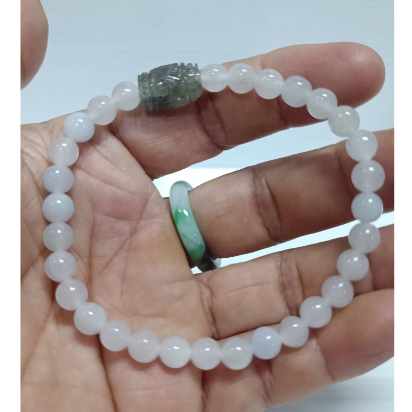 หยก หยกพม่า สร้อยข้อมือหยกสีขาวคั่นถังเบียร์แกะสลัก 6.3 mm