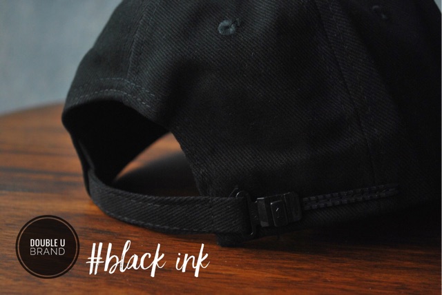 ออกใบกำกับ E-Recieptได้ - หมวกแก๊ปสีพื้น BLACK INK & BLACK BEAN (สีดำ)