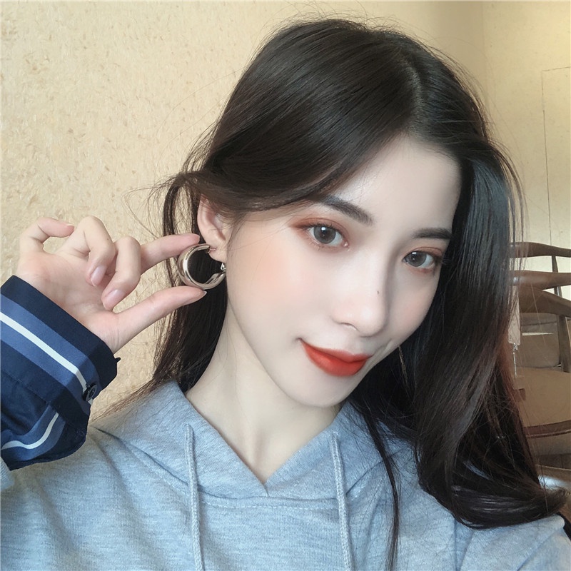 เครื่องประดับ ต่างหู ทรงกลม สวยหรู แฟชั่นเรโทร สไตล์เกาหลี สําหรับผู้หญิง มี 1 คู่