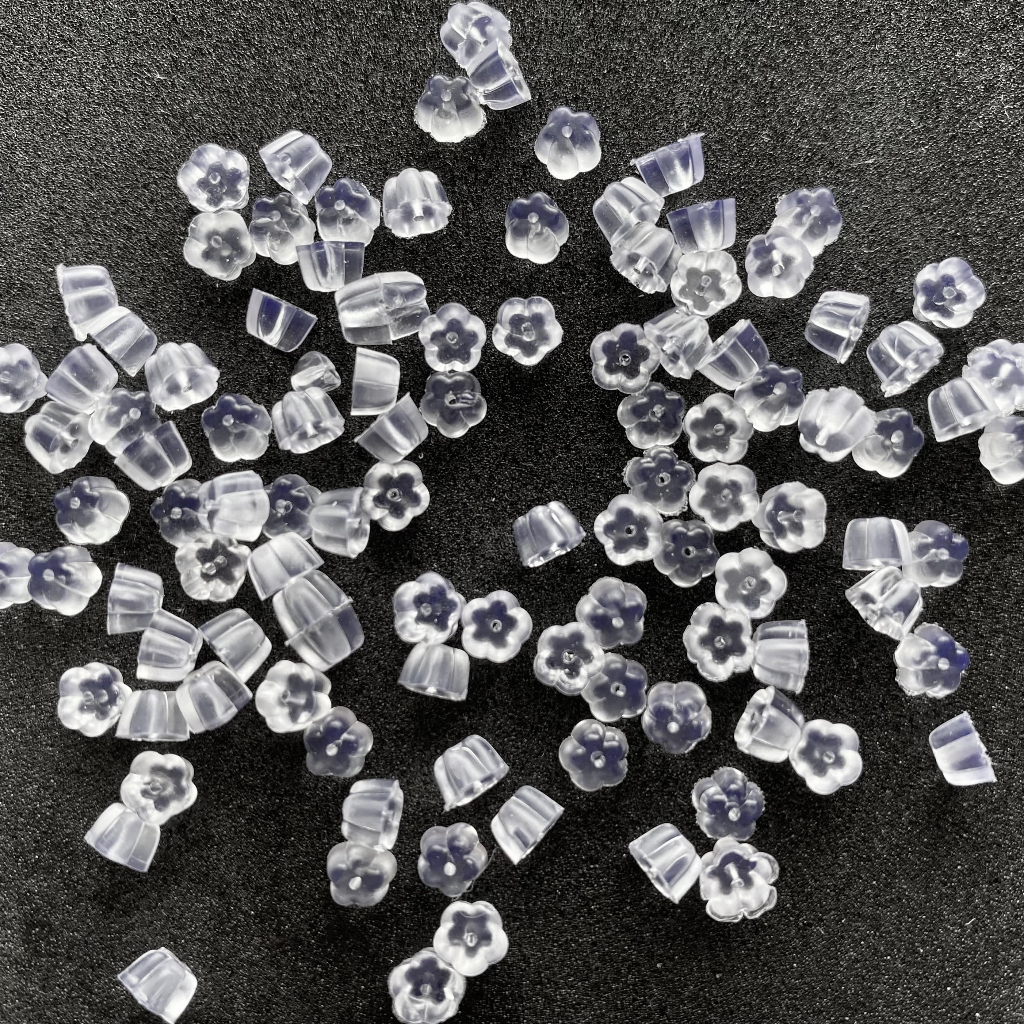 แป้นพลาสติก plastic earrings