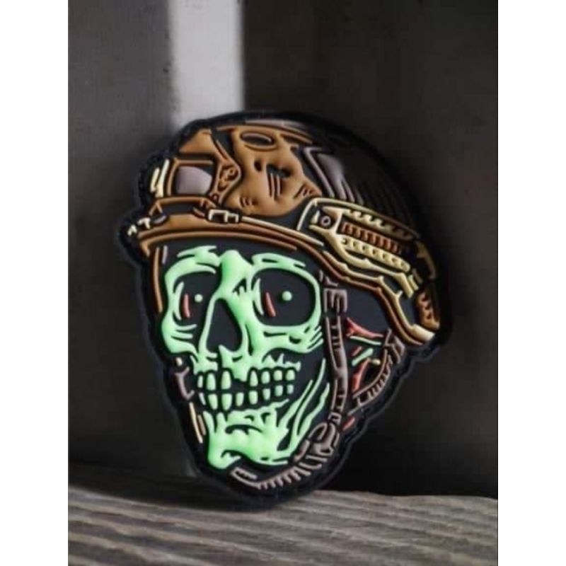 แผ่นแปะ​ ตีนตุ๊กแก​ GITD Skull Patch​ จากค่าย​ COOLGUYSURPLUS Made​ in​ USA​