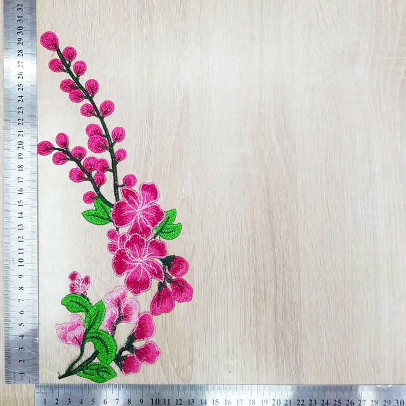 แผ่นแพทช์สติกเกอร์ ปักลายดอกกุหลาบ DIY สําหรับติดตกแต่งเสื้อผ้า งานฝีมือ 1 ชิ้น