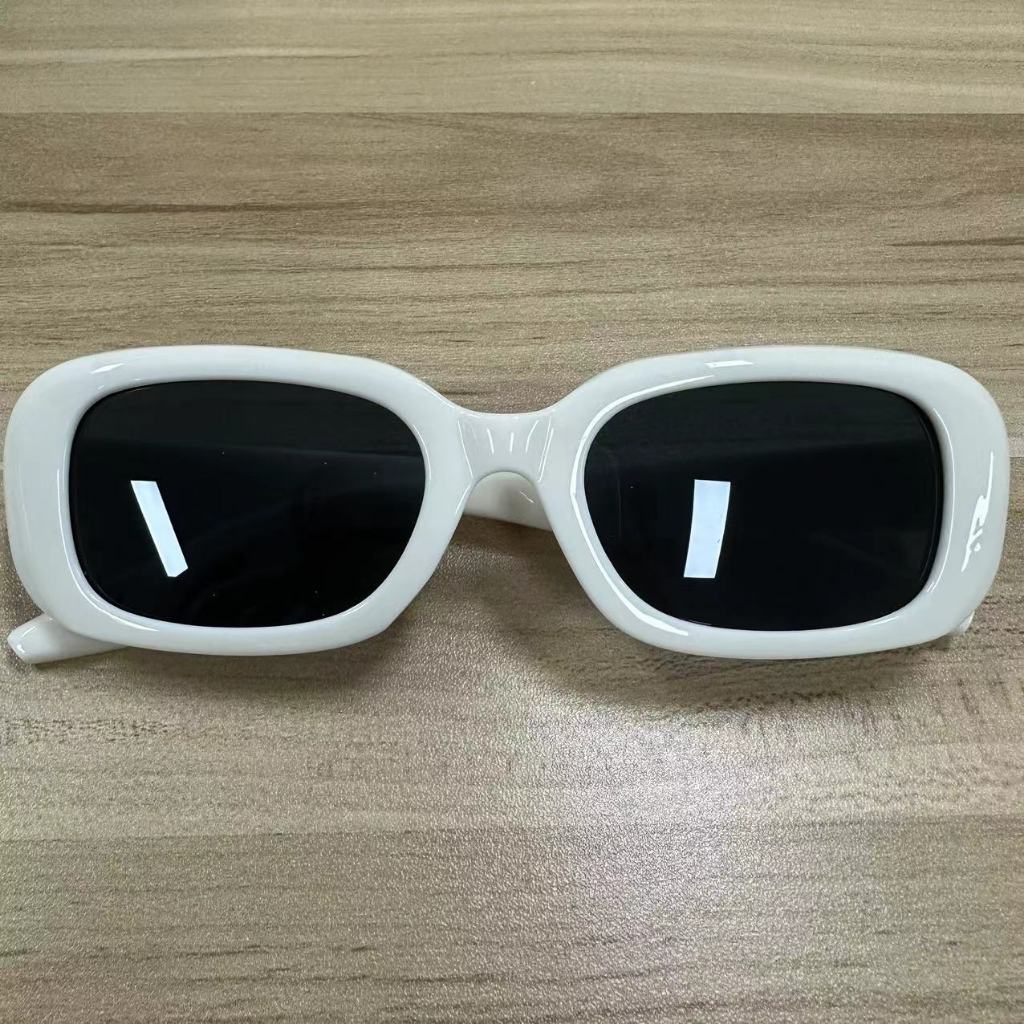แว่นตากันแดดแฟชั่น ทรงวงรี สีพื้น สไตล์เกาหลีเรโทร สําหรับเด็ก Hello-glasses