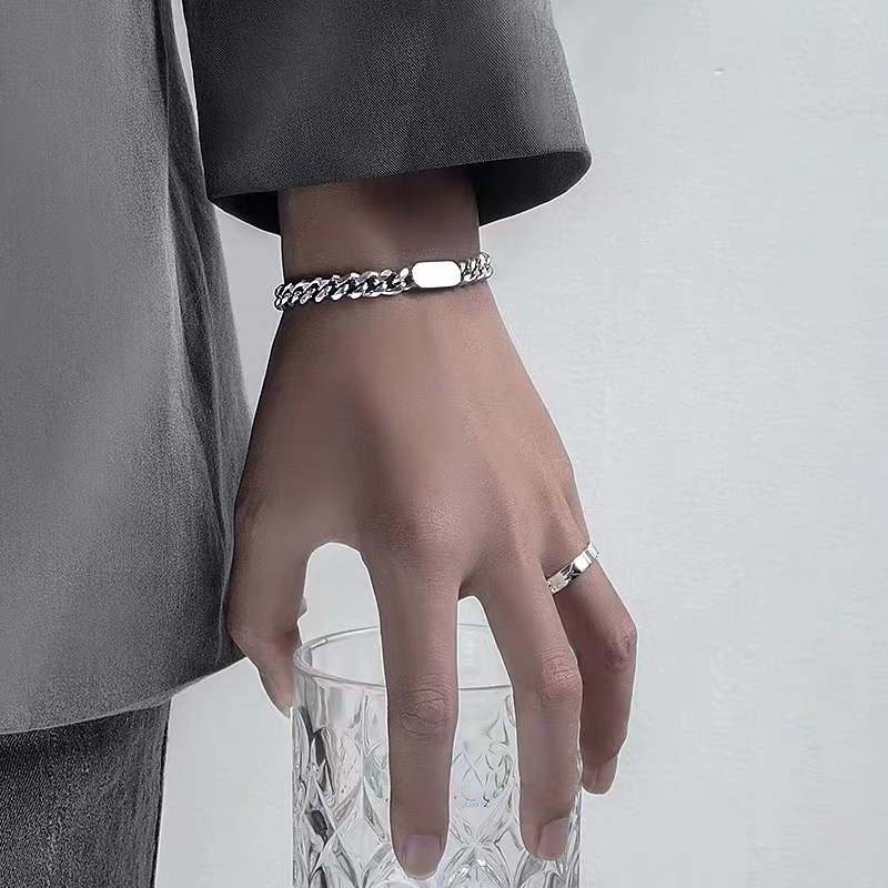 ใหม่ สร้อยข้อมือโซ่เหล็กไทเทเนียม สไตล์ฮิปฮอป ไฮเอนด์ สําหรับผู้ชาย