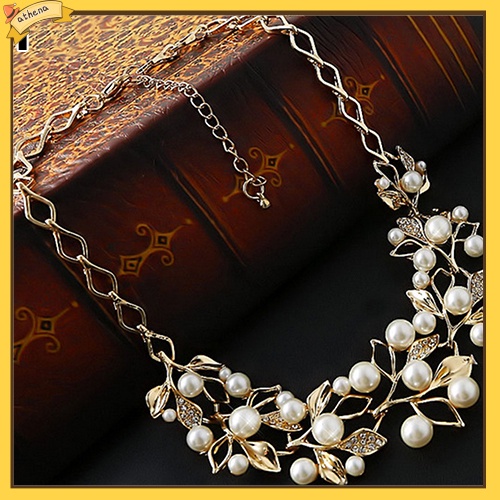 【Athena】เครื่องประดับสร้อยคอโซ่สั้นจี้ใบไม้ hollow เพิร์ลหรูหรา