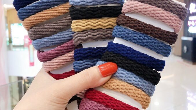 A262 สั่งขั้นต่ำ 10 ชิ้น ยางรัดผมหนานุ่ม ยืดหยุ่นดี เส้นละ 1 บาท พร้อมส่ง A262 สั่งขั้นต่ำ 10 ชิ้น ยางรัดผมหนานุ่ม ยืดหยุ่นดี เส้นละ 1 บาท พร้อมส่ง