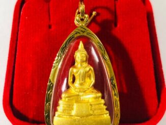 จี้หลวงพ่อโสธร รุ่น10วัดโสธรวรารามวรวิหาร เลี่ยมทอง90% กันน้ำ