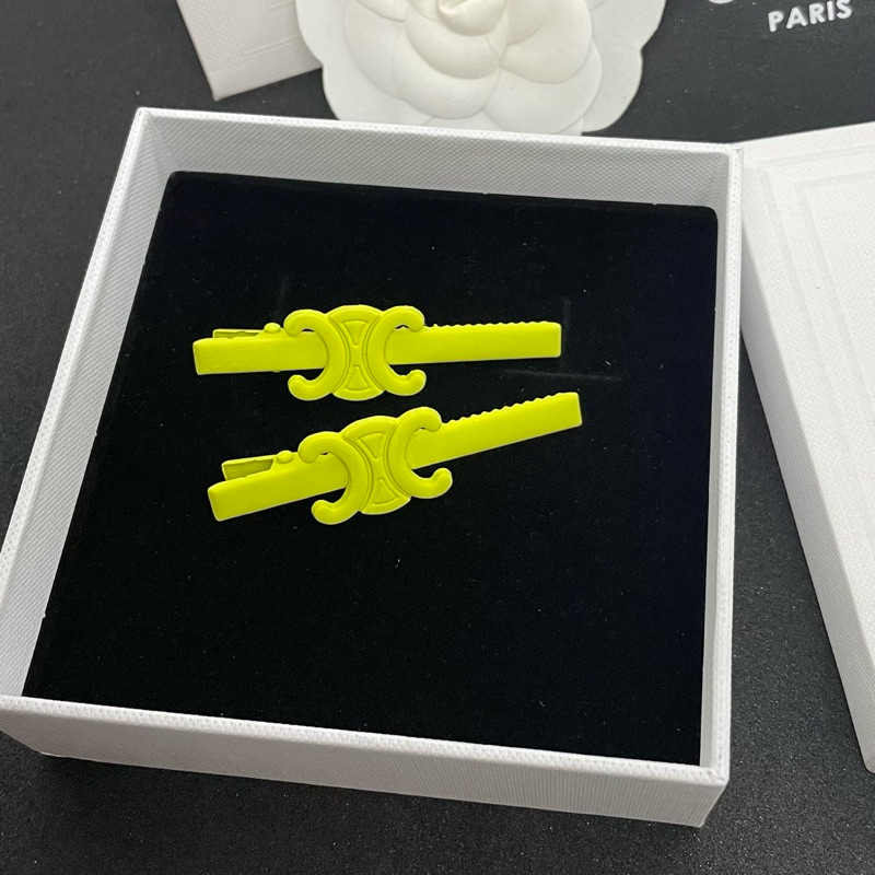 [ 1 คู่ ] กิ๊บหนีบผม สีสันสดใส งานติดโลโก้ CL HAIR CLIP งานแฟชั่นเก๋ ไว้ประดับผม น่ารักมากค่ะ
