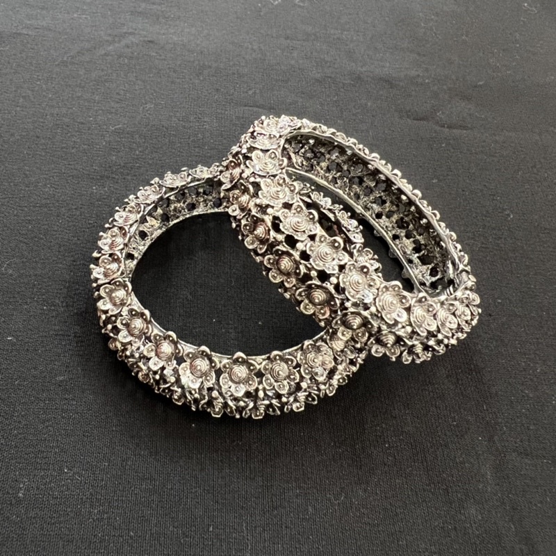 Accessories กำไลข้อมือ ประดับชุดไทย เครื่องประดับตกแต่งร่างกาย คุณภาพดี อันละ59 สีรมดํา