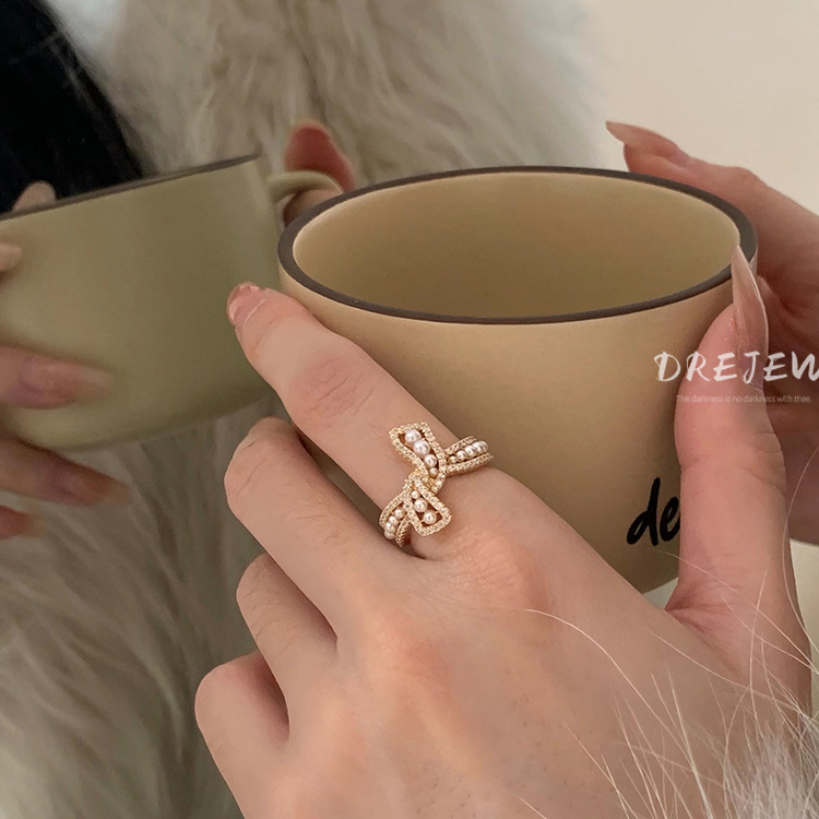 DREJEW แหวนชุบไฟฟ้า ประดับมุก เพทาย เครื่องประดับแฟชั่น เข้ากับทุกการแต่งกาย