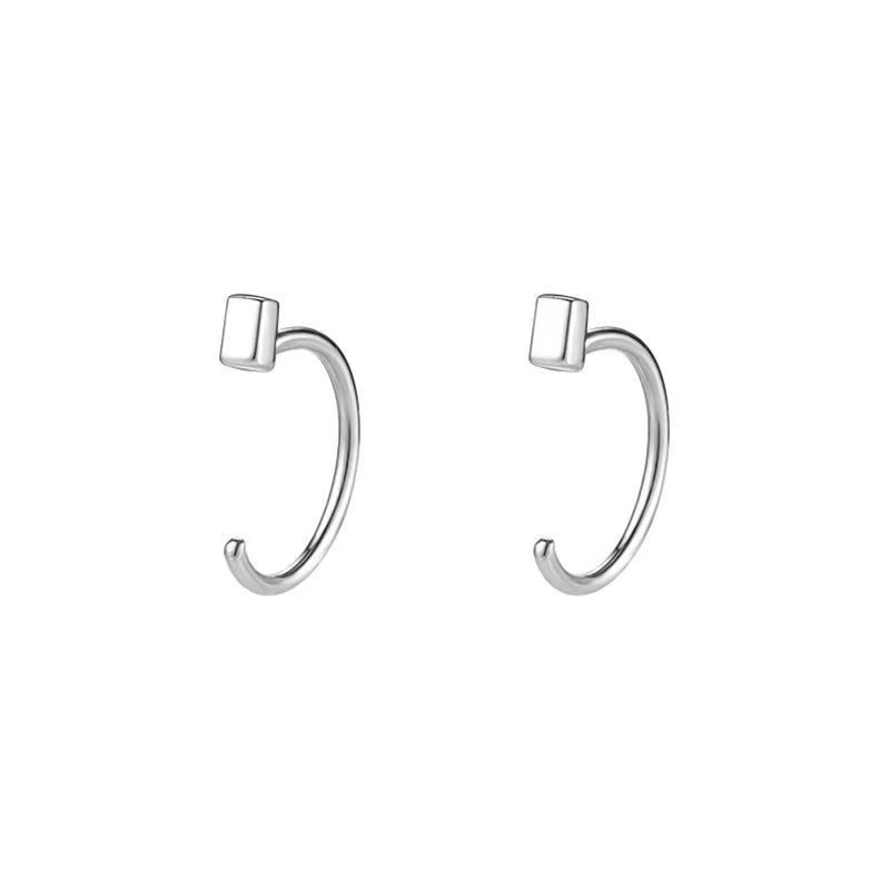 Fashion New Ins Style Small Square Ear Studs Female Small and Exquisite Small Ear Hoop Ear Hook Earrings Sleep Free Ear Piercing Ear Bone Stud