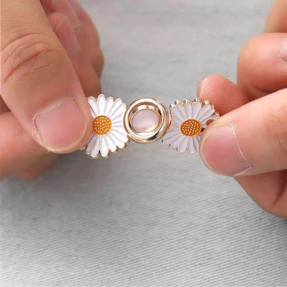 Fashion พร้อมส่งจากไทย กระดุมปรับเอว กระชับเอว กระโปรงกางเกง ลายดอกเดซี่ แบบเย็บ Q-161