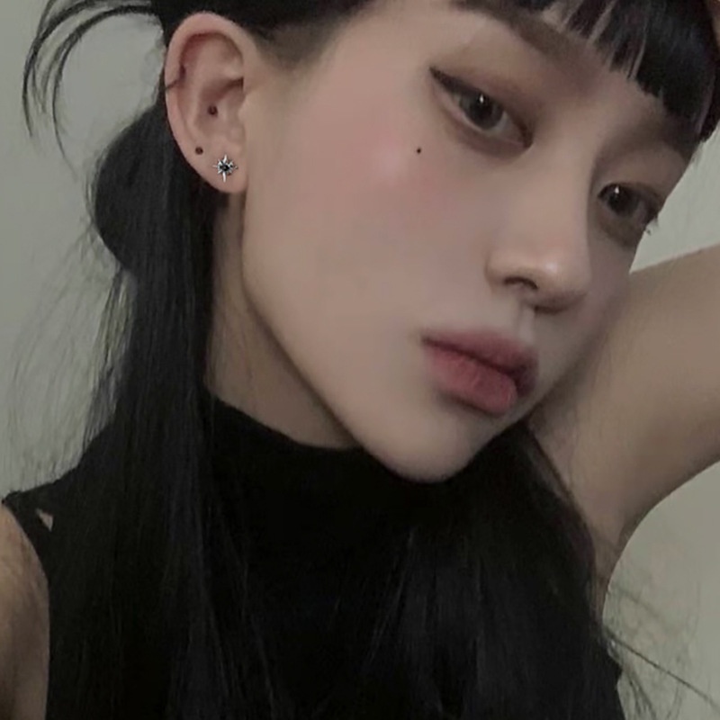 Jojo COCO บุคลิกภาพฮิปฮอป แปดแฉก ดาว สีดํา เพทาย แม่เหล็ก ต่างหู สําหรับผู้ชาย และผู้หญิง