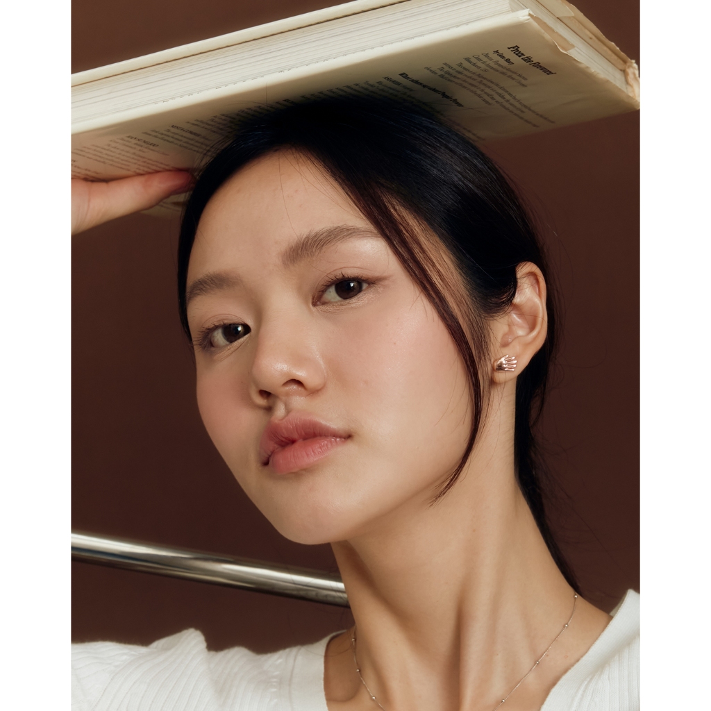 Julys x tgda - button and handy earrings