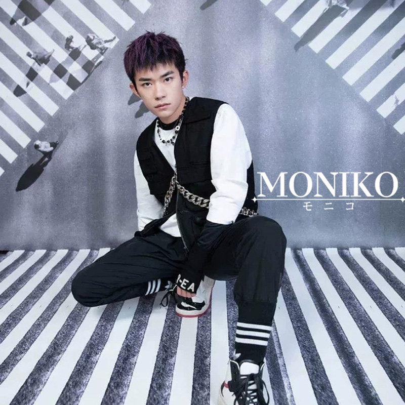 MONIKO สร้อยคอสแตนเลสจี้รูปหน้ายิ้มสไตล์ฮิปฮอป สีดํา