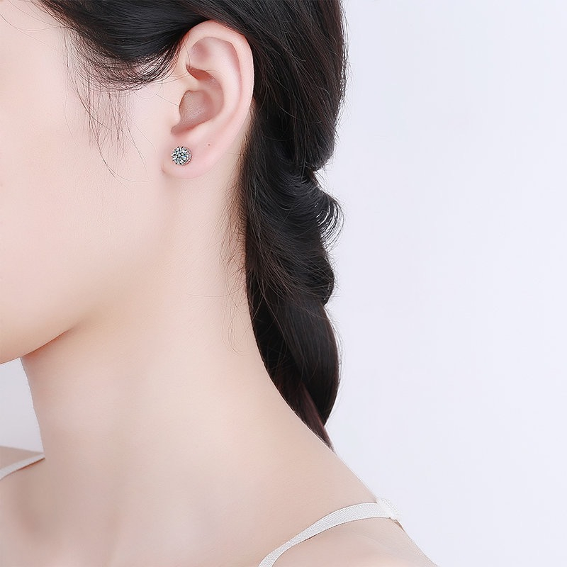 Petchara Jewelry ต่างหูเพชรโมอีส 50 ตังค์ น้ำ 100-98 เงินแท้ 92.5% D-VVS1 : D3018