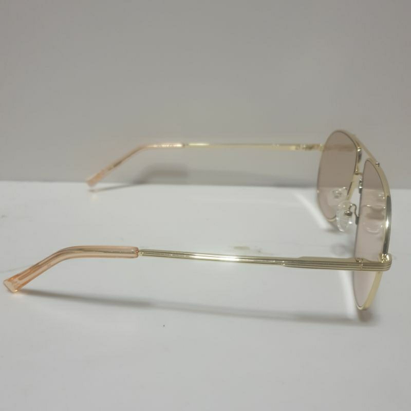 Sample Sale แว่นกันแดด Le Specs รุ่น Schmaltzy(รุ่นเดียวกับกุ๊บกิ๊บ)ราคาป้าย 4,500 ของแท้พร้อมส่ง