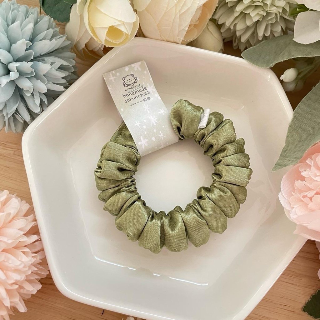 Scrunchie • Petite • Avocado green