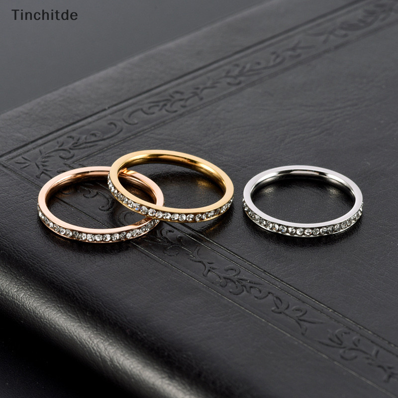 [Tinchitde] แหวนสเตนเลส ฝังเพชร สวยงาม แวววาว แฟชั่นเรียบง่าย สําหรับผู้หญิง และผู้ชาย [Preferred]