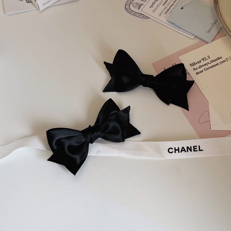 blinkgirl 〰️ 10.10 new arrivals  พร้อมส่ง   hair clips  กิ๊บติดผมโบว์ ได้ 2 ชิ้นน้า
