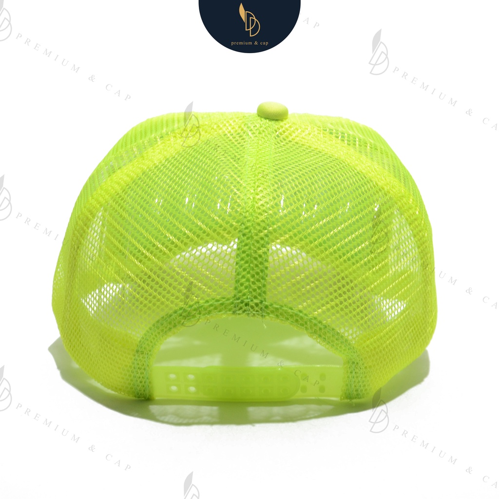 friendly_dd | หมวกตาข่ายหน้าขาว สีเขียวสะท้อนแสง | รับปักและสกรีนตัวหนังสือและโลโก้