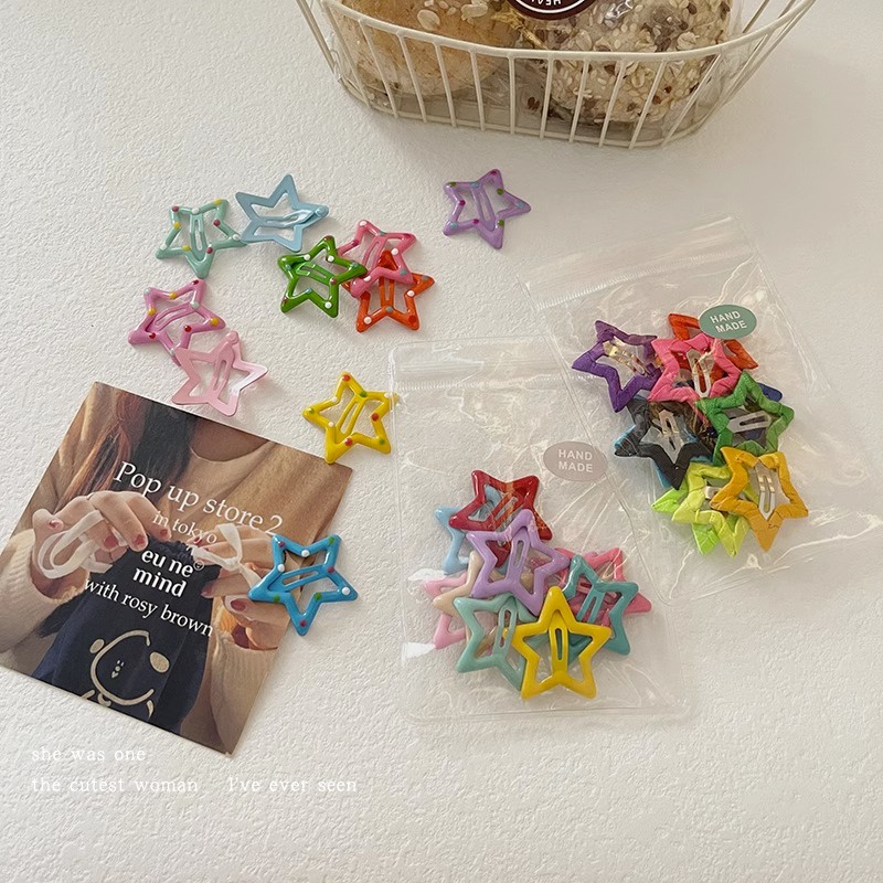 กิ๊บติดผมหน้าม้า รูปดาวห้าแฉก สีแคนดี้ แบบเรียบง่าย สไตล์เกาหลี สําหรับเด็กผู้หญิง