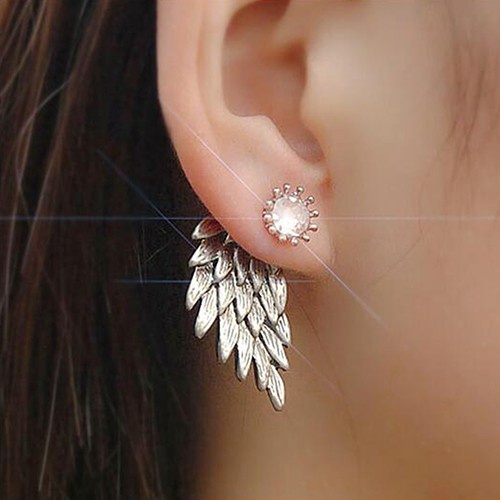 ต่างหูสตั๊ดประดับ Rhinestone ต่างหูรูปทรงปีก เครื่องประดับแฟชั่น