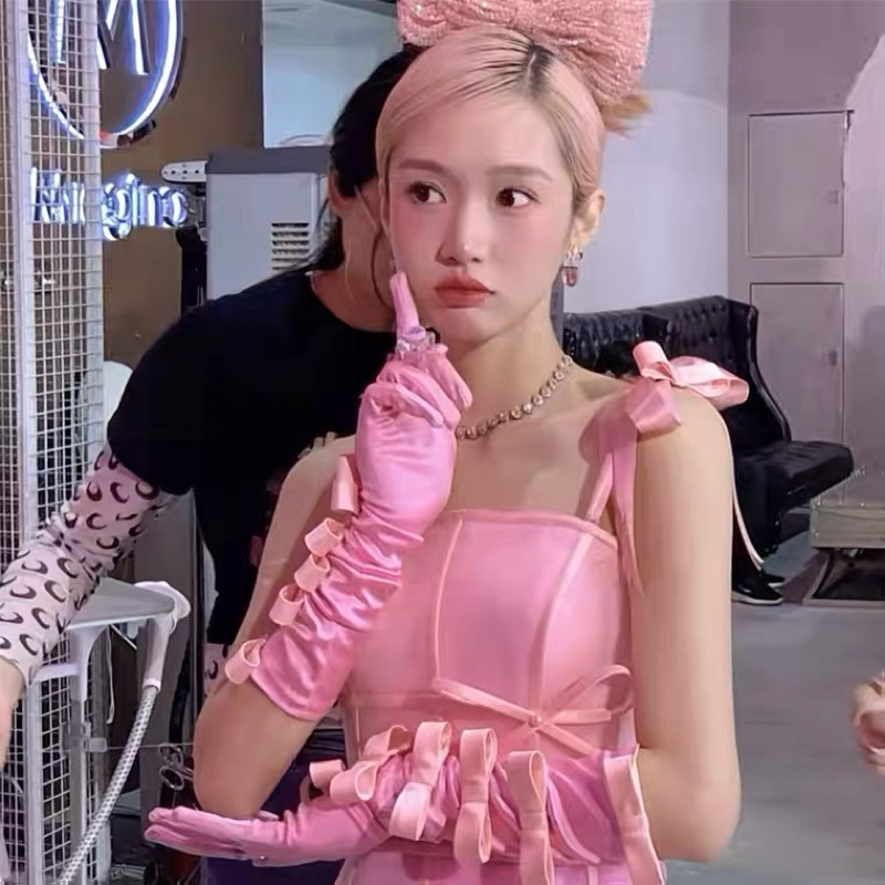ถุงมือ ตุ๊กตาบาร์บี้เจ้าหญิง งานปาร์ตี้ ร้านไทย(แถมสติกเกอร์หัวใจ)