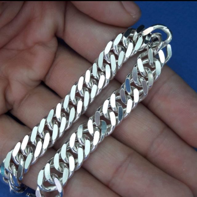 น้ำหนักเงิน 1.9 บาท (29 กรัม).สร้อยข้อมือเงินแท้.ลายอิตาลี่ (italy) เงินแท้ทั้งเส้น.ไม่ใช่งานชุบ.
