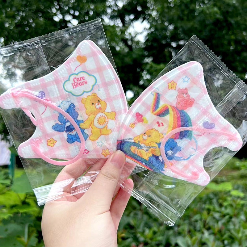 [พร้อมส่ง] หน้ากากอนามัย ลายการ์ตูนหมีสายรุ้ง 3D 3 ชั้น แบบใช้แล้วทิ้ง สําหรับเด็ก