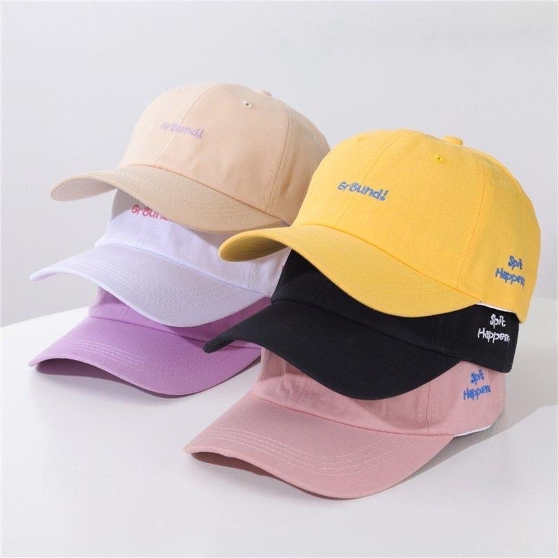 [พร้อมส่ง]หมวกแก๊ปแฟชั่น หมวกกันแดดสไตล์เกาหลี ปักลายตัวอักษร สีพาสเทลน่ารักๆ