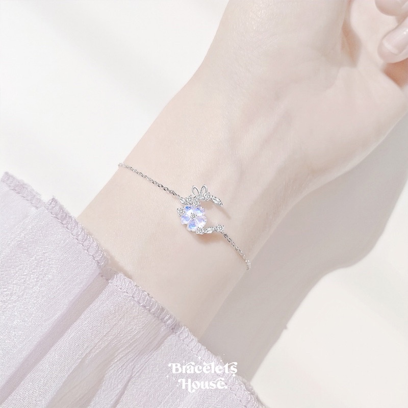 ลด 200.- ใส่โค้ด 30WOW44  สร้อยข้อมือเงินแท้ Blossom   ส่งฟรี EMS !