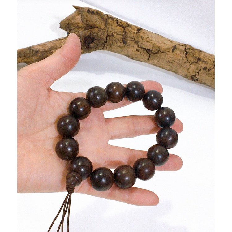 สร้อยข้อมือ กำไลประคำไม้พะยูง 12 มม. 17 เม็ด(เกรดพรีเมี่ยม)