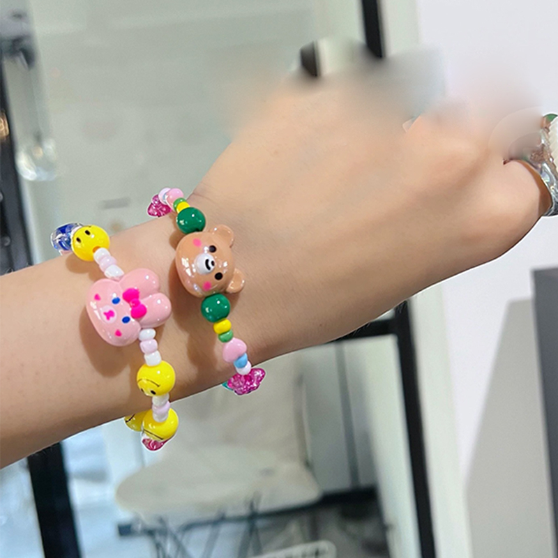 สร้อยข้อมือ ประดับลูกปัดเรซิ่น รูปการ์ตูนหมี กระต่าย หน้ายิ้มน่ารัก สีสันสดใส