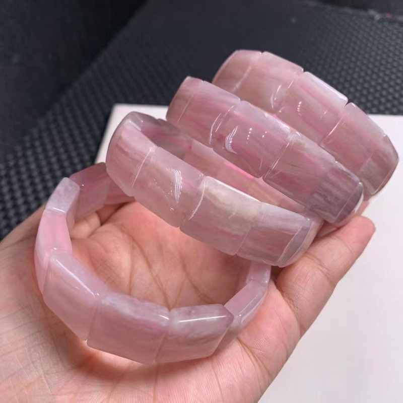 สร้อยข้อมือคาลไซต์ สีชมพูธรรมชาติ ขนาด 15-16 มม. 15-16 มม.