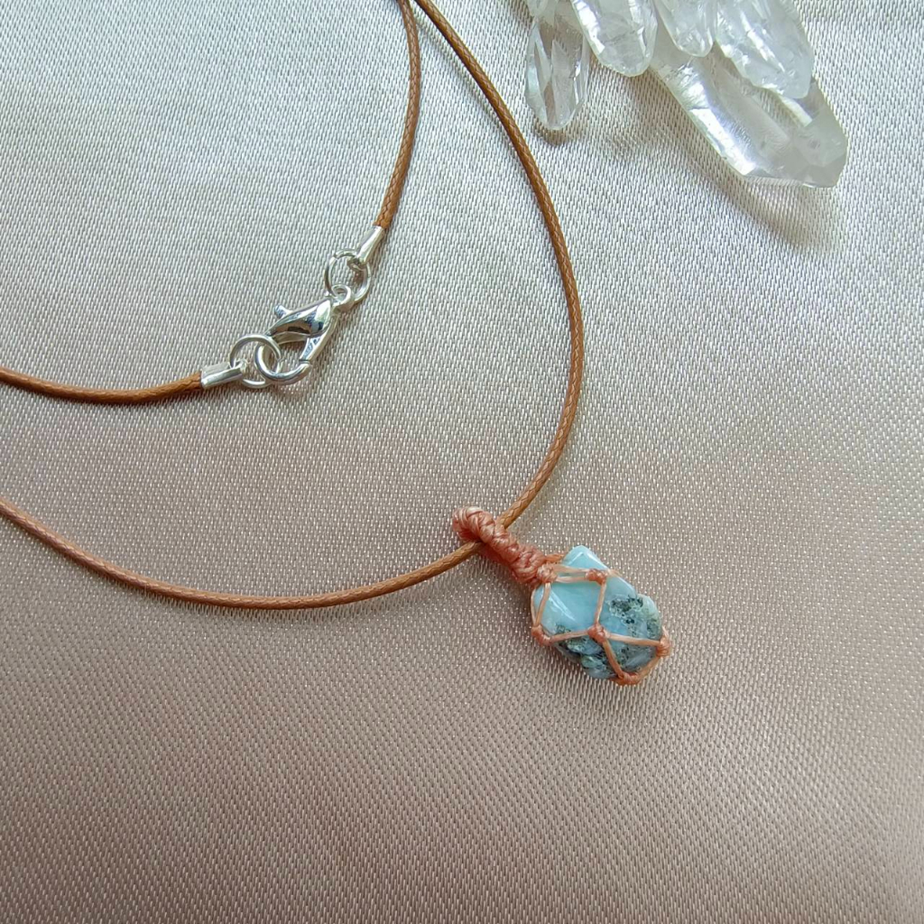 สร้อยคอจี้เชือกถักหินลาริมาร์ Larimar with cotton rope necklace