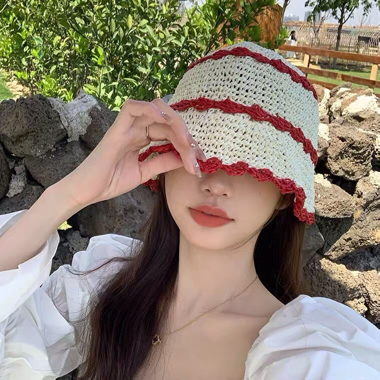หมวกสานผู้หญิง หมวกแฟชั่นเหมาะกับการใส่เที่ยวคาเฟ่เที่ยวทะเล พร้อมส่งจากไทย S065