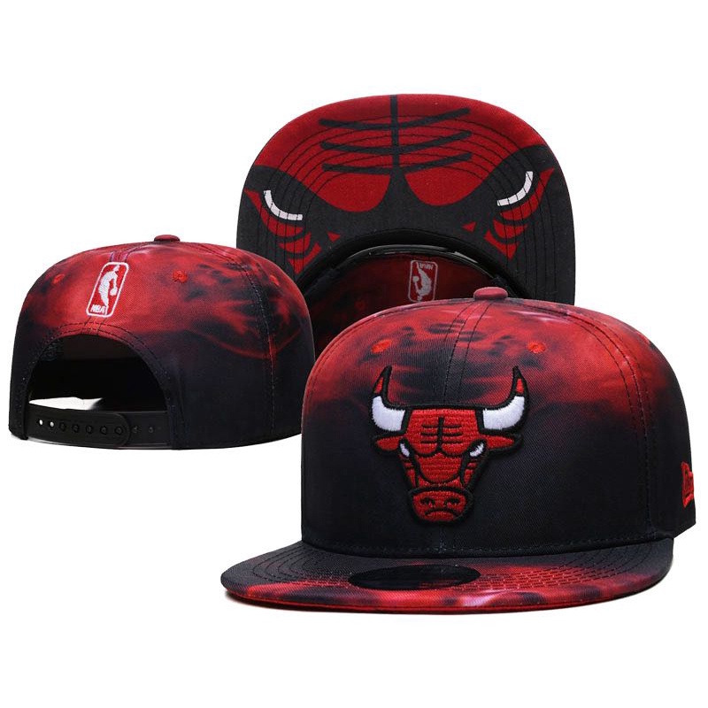 หมวกเบสบอล ป้ายโลโก้ NBA Chicago Bulls โลหะ ปรับได้ แฟชั่นคลาสสิก สําหรับผู้ชาย และผู้หญิง