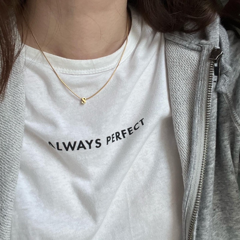 *อ่านก่อนนะคะ วิธีเลือกลายสร้อยดูรูป 2* A.piece สร้อยตัวอักษรพิมพ์ใหญ่ [stainless steel] Personal (ตัว A-T)