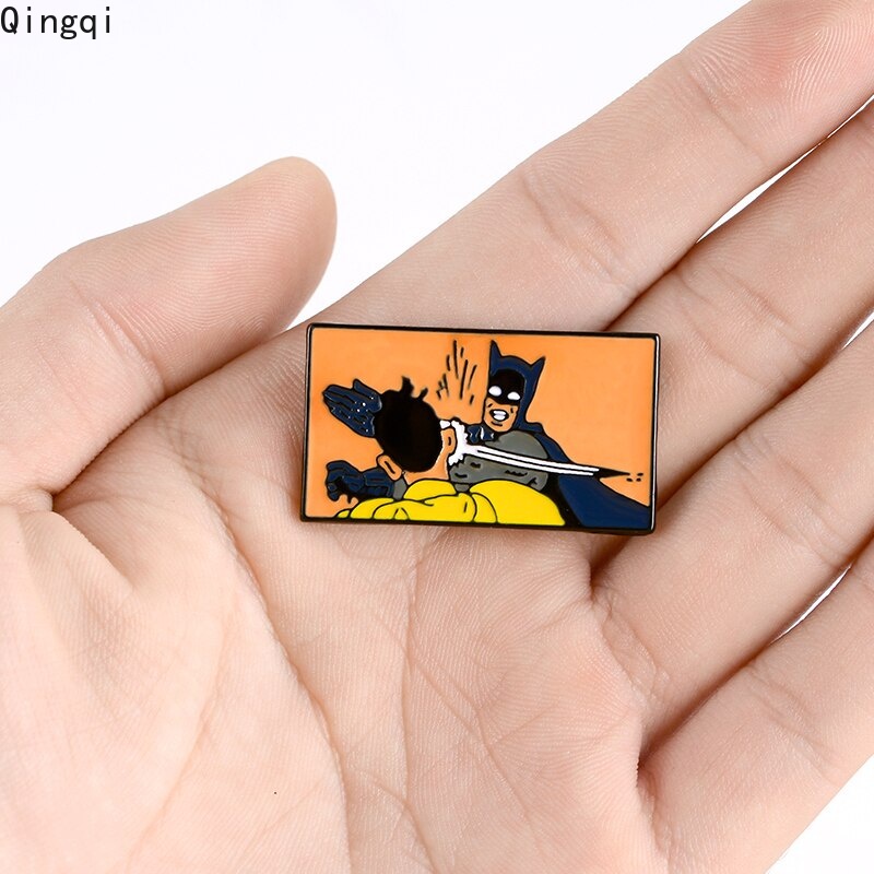 เข็มกลัด รูปการ์ตูนค้างคาว อัศวิน Dark Knight Zorro เหมาะกับของขวัญ สําหรับเพื่อน