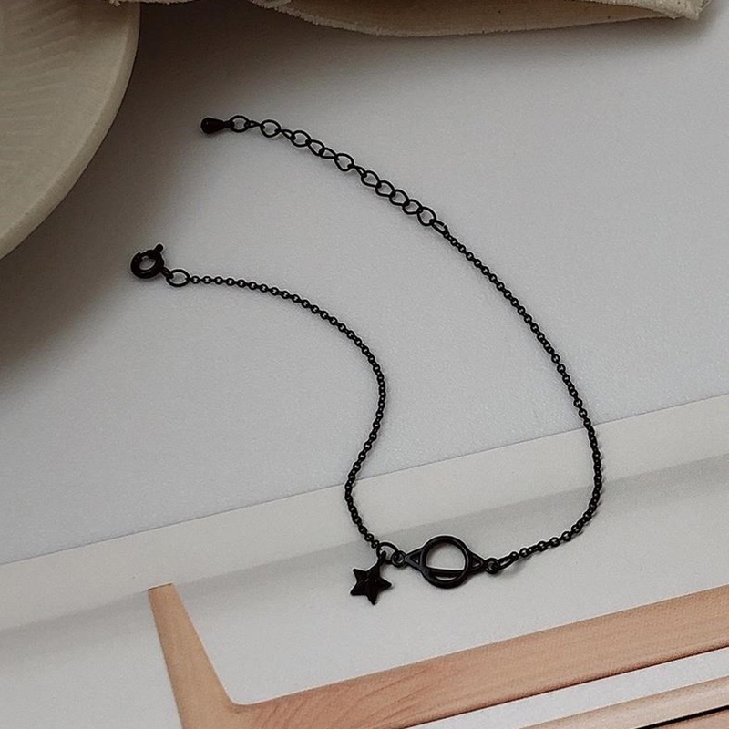 เครื่องประดับ สร้อยข้อมือ จี้ดาวเคราะห์ สีดํา สไตล์เกาหลี สําหรับผู้หญิง