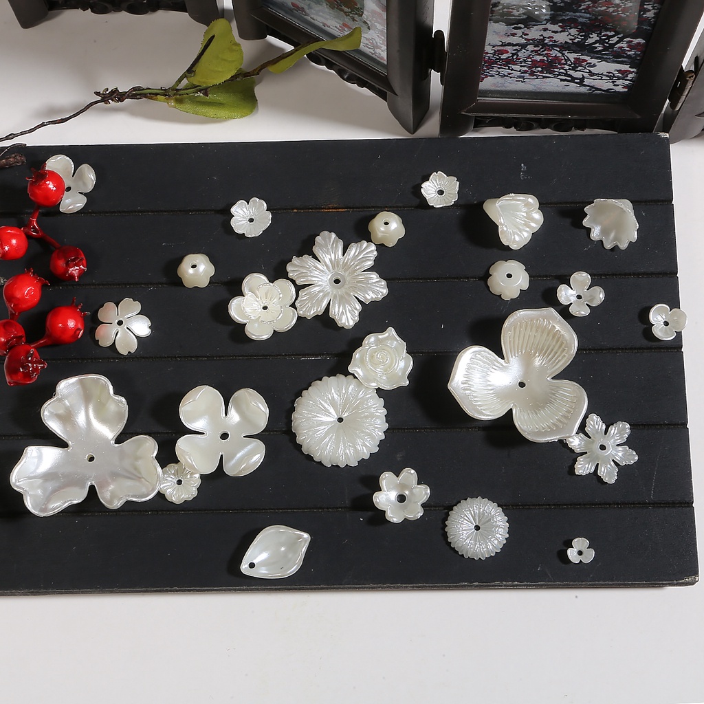 เครื่องประดับอะคริลิค รูปดอกไม้ สีขาว ประดับไข่มุก สามมิติ แฮนด์เมด diy สไตล์โบราณ