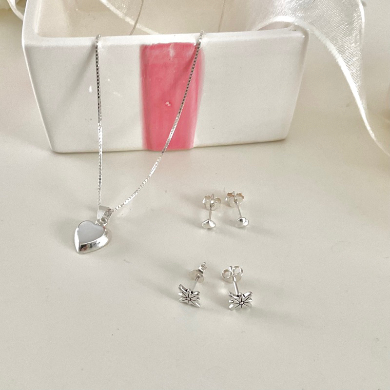(โค้ด 3P4YE ลด 100.-) Winterwinter Jewelry Silver925 : เครื่องประดับเงินแท้ เงินแท้925 ต่างหูเงิน ต่างหูจิ๋วรูปหัวใจ