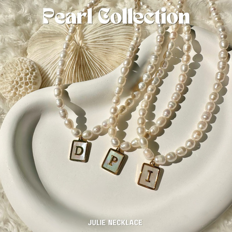 ✨[JULIE NECKLACE ]  สร้อยไข่มุกน้ำจืด จี้ภาษาอังกฤษ ชุบทองคำขาว
