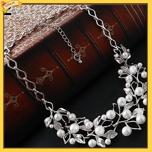 【Athena】เครื่องประดับสร้อยคอโซ่สั้นจี้ใบไม้ hollow เพิร์ลหรูหรา